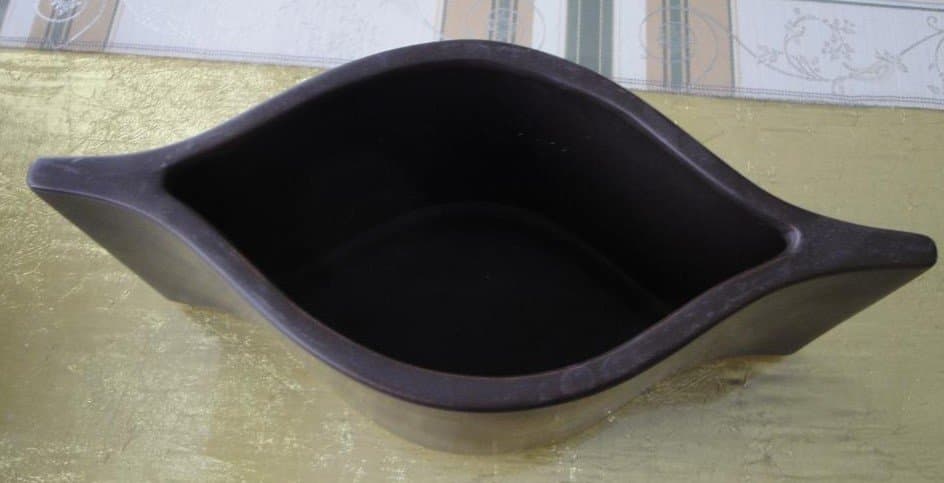 Mycket fin brun keramik kruka