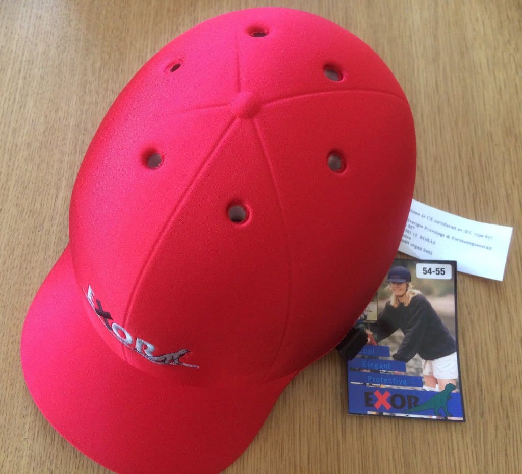 Cykelhjälm! Tuff röd CE-märkt EXOR kepshjälm stl S-M/54-55. Butikspris 495:-