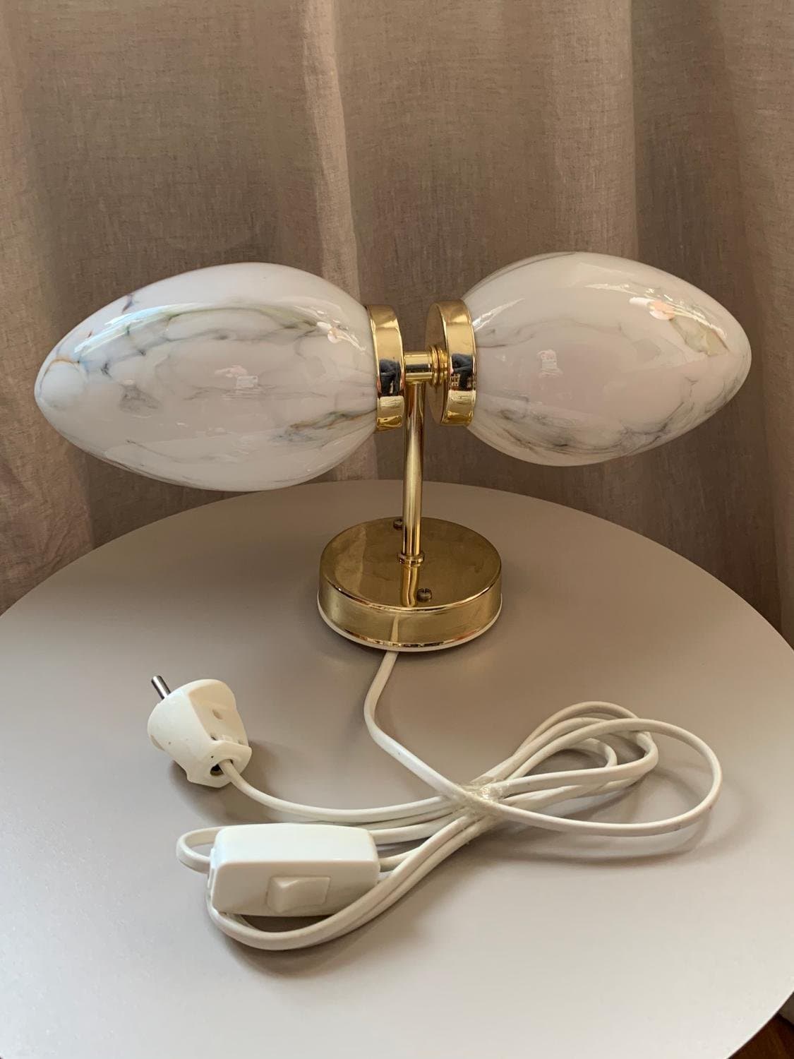 Lampa, markslöjd, marmorerat glas, bananfäste, ojordad