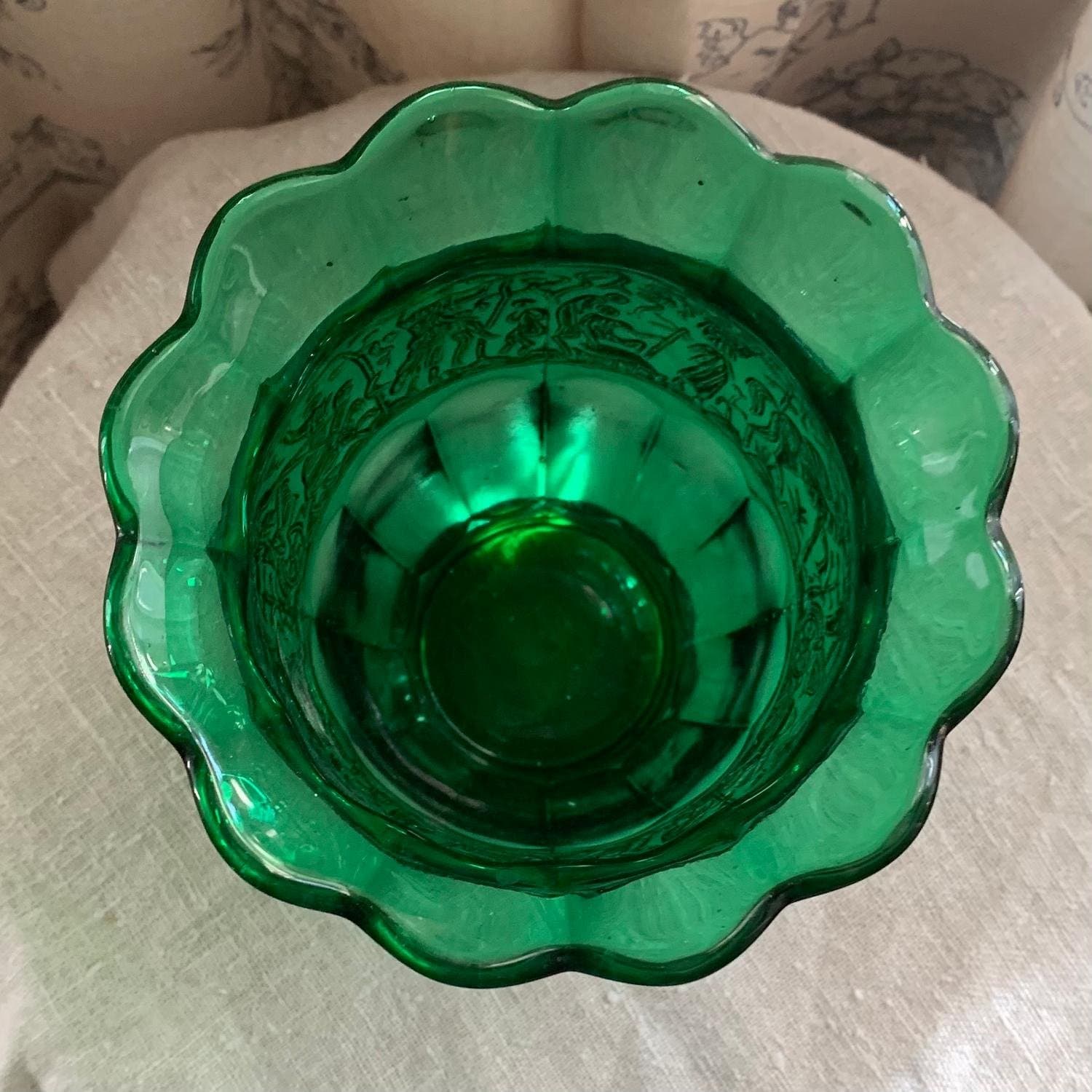 Grön vas i glas. Glasvas