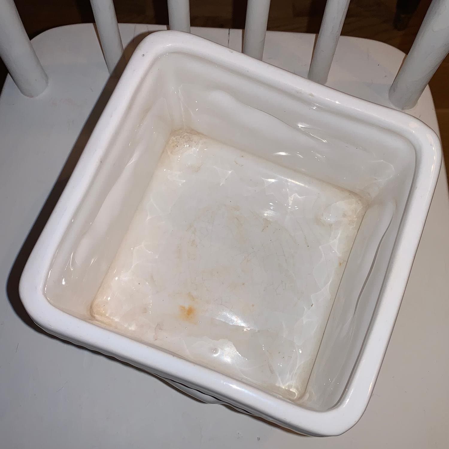 Fyrkantig kruka med fåglar