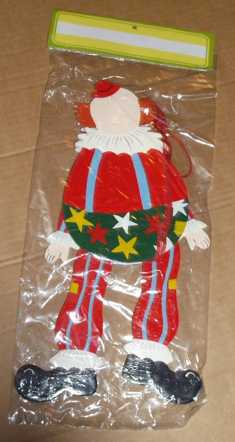 Sprattelgubbe trä glad clown pajas stor Ny i förpackning Fin till Baby Shower.