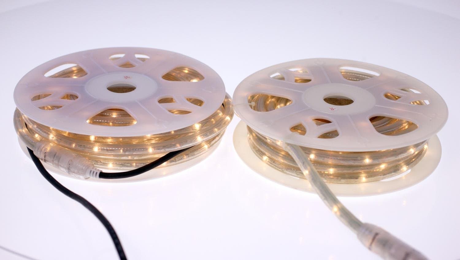 Vintage 8m rope light bundle-2 8m rope lights included-fully working-4.185Kg