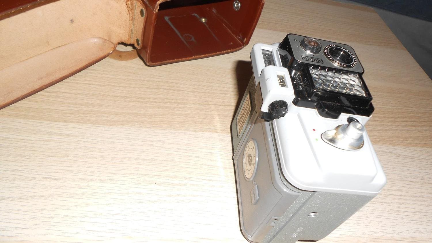 EN RETRO KAMERA - MADE IN AUSTRIA -EUMIG SERVOMATIC - SUPER BRA SKICK