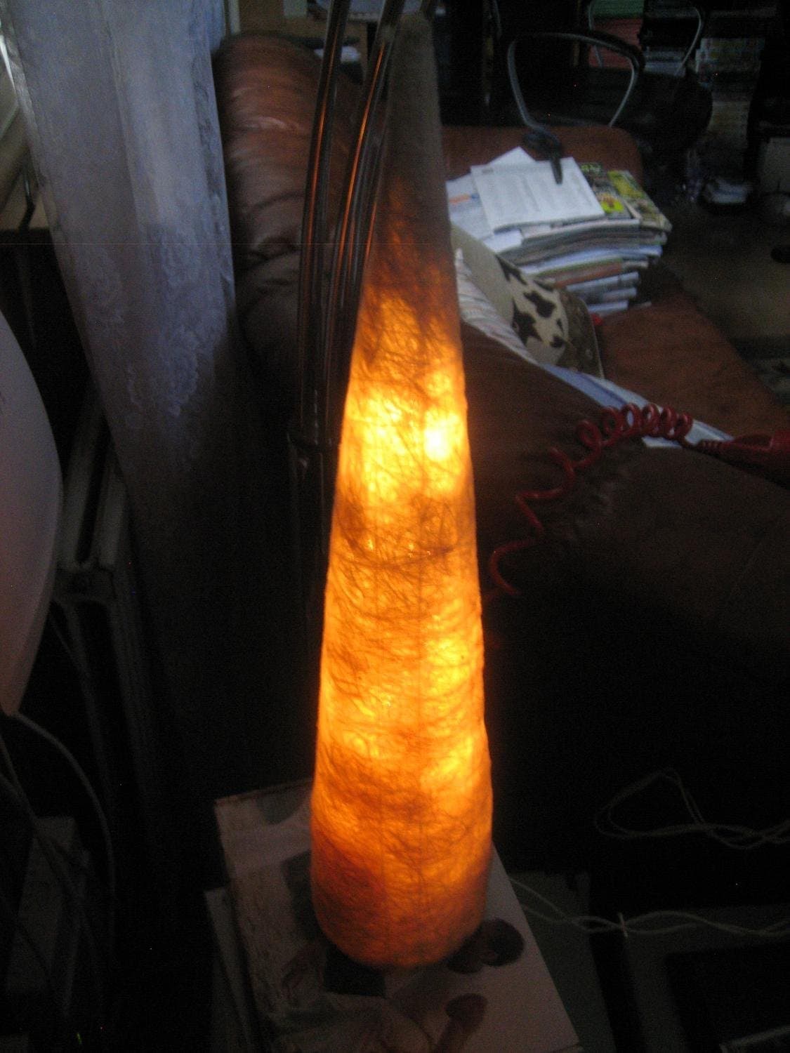 Bordslampa - Vit strut