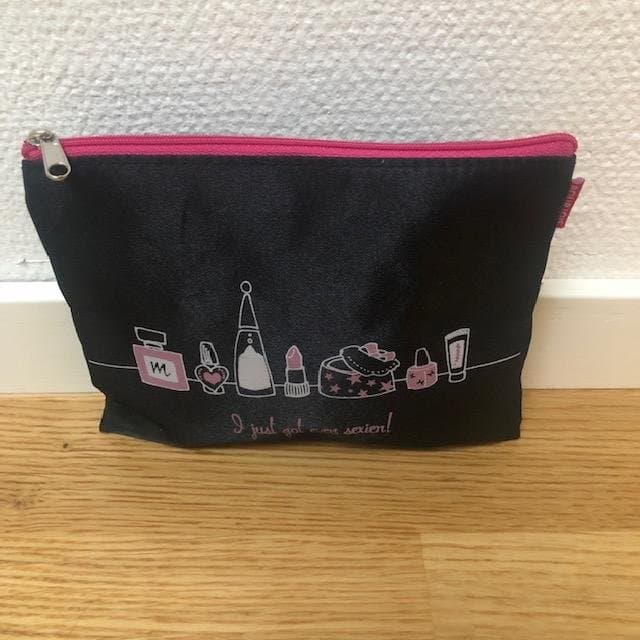 BOURJOIS PARIS vintage black make up bag/ pouch