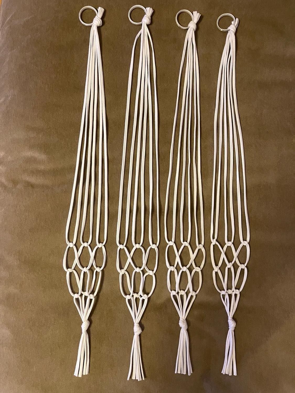 Vita Amplar för blomkrukor, Hangers för plants (10-12 cm)