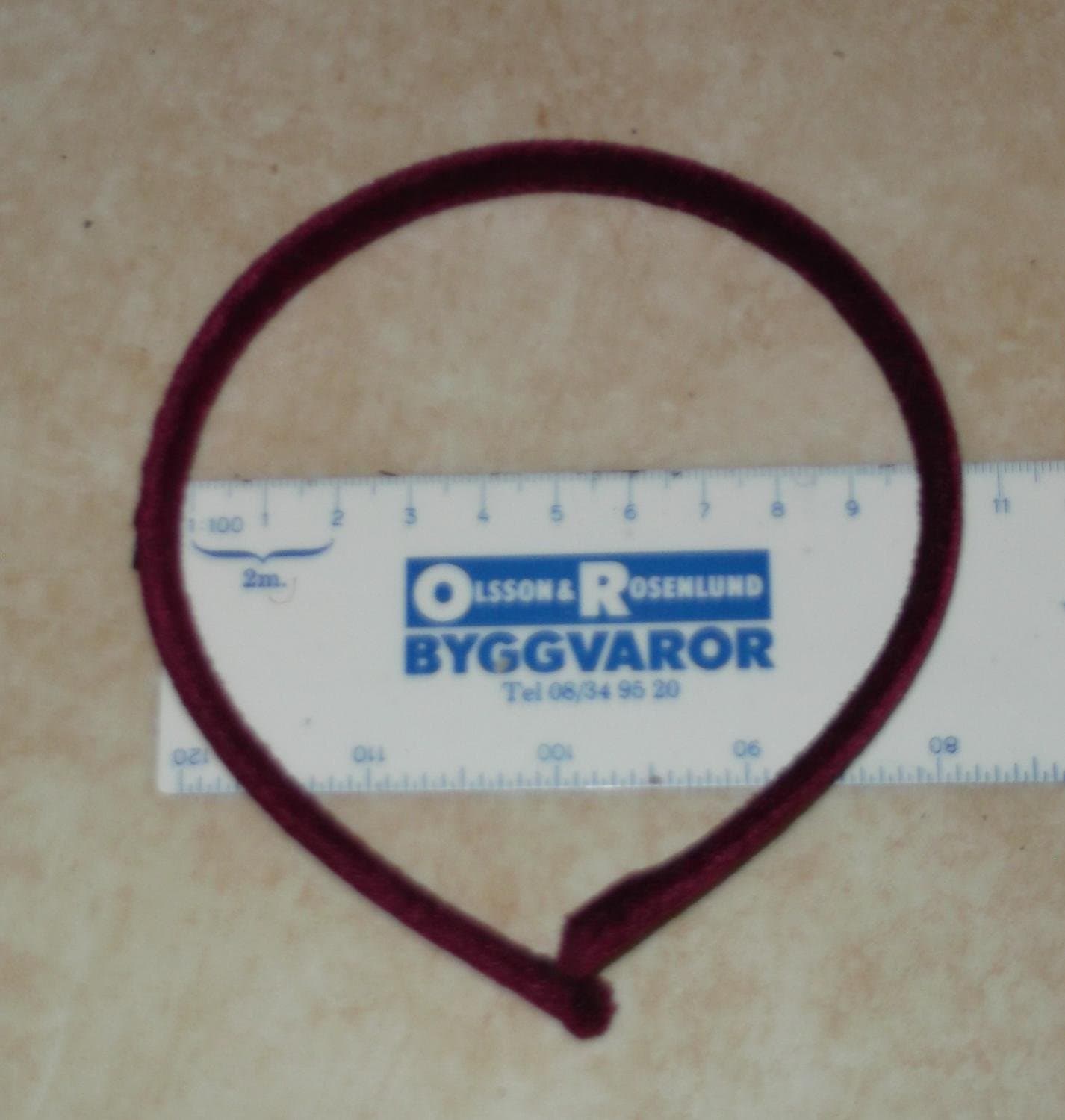 Cerise Tyg Diadem Paljetter Fint Unikt Vackert Snygg Accessoar Preppy