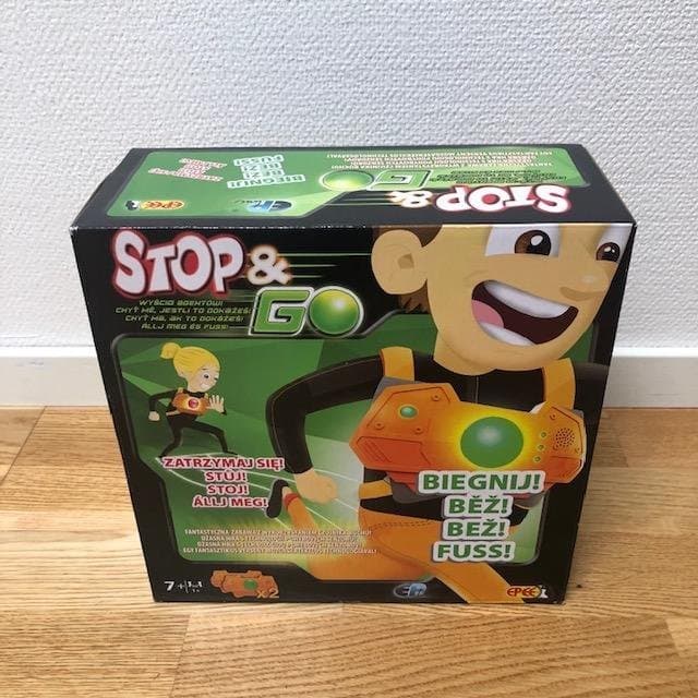 STOP & GO motion sensor race toy for 2 kids suitable for 7+ years - NEW