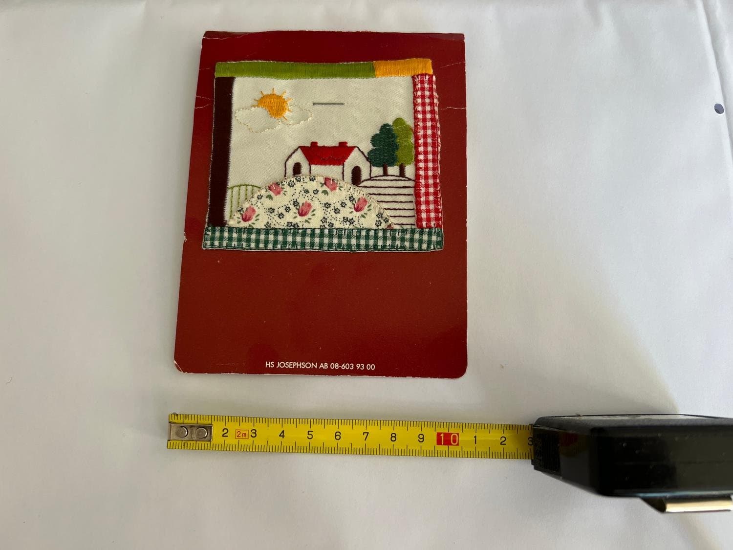 Stort tygmärke tavla äldre Tygmärke 8x9 cm Kuvert E