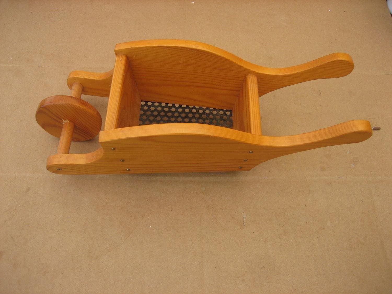 Blomkruka - Skottkärra i trä