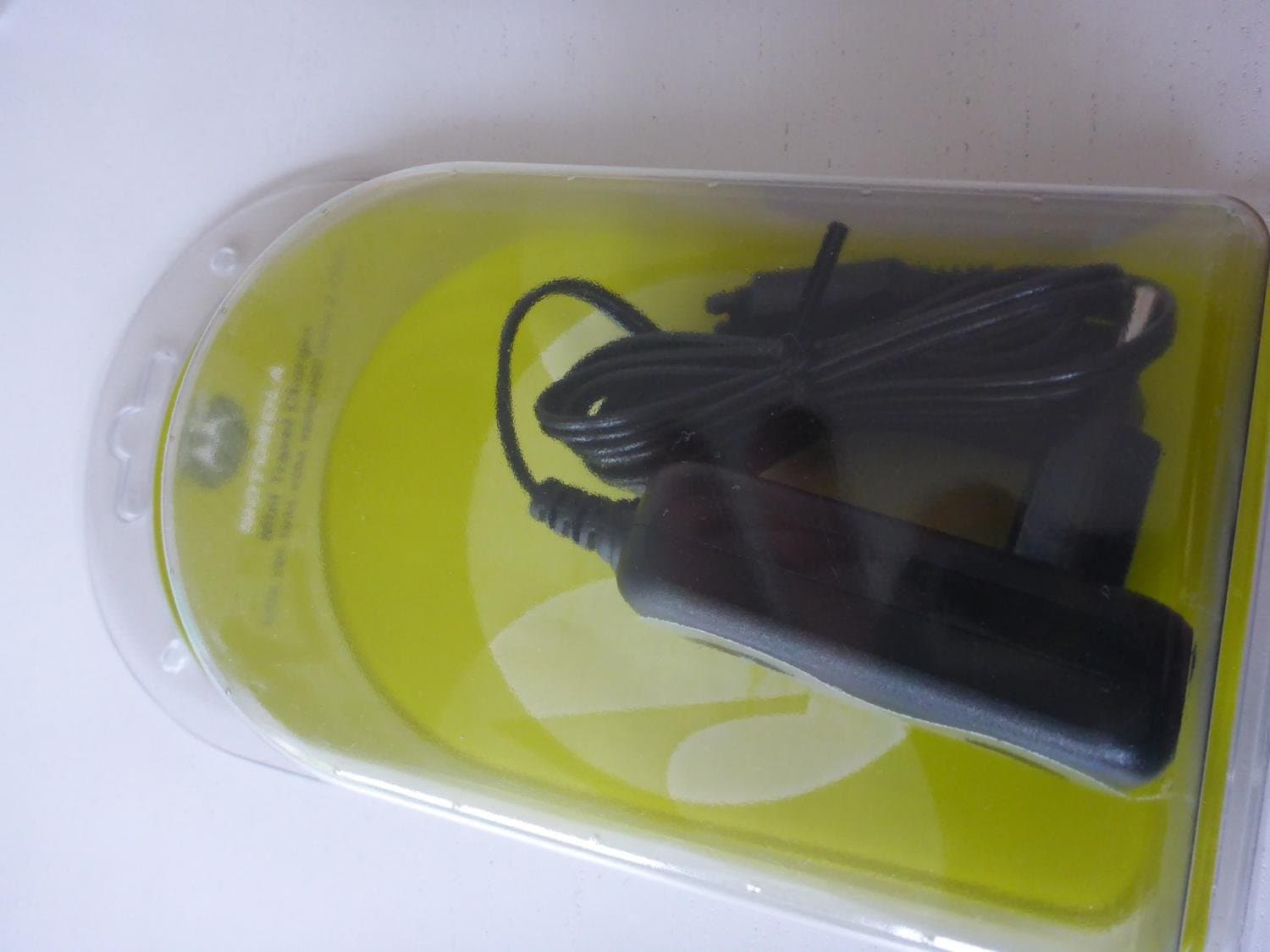 Motorola laddare passar E398,V80;E550,V300,V500/600 Series & T720/i