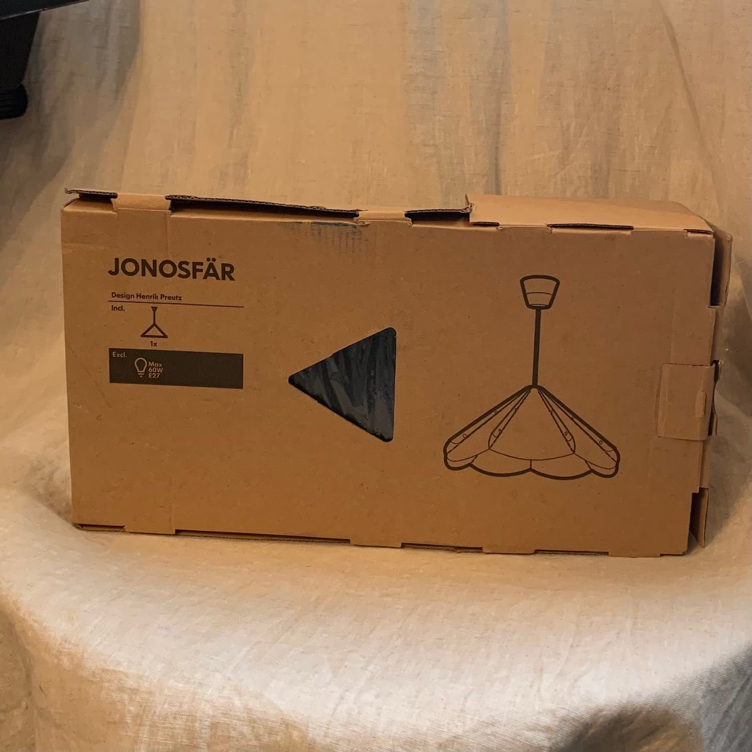 Jonosfär, Svart, IKEA, design Henrik Preutz, Taklampa