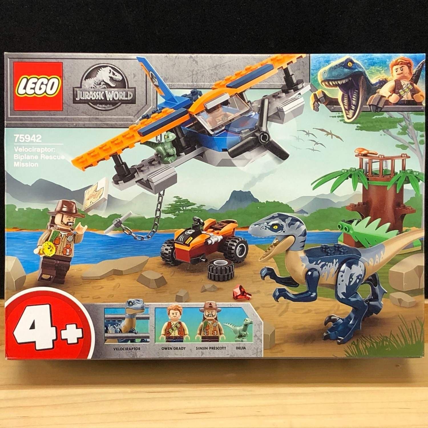 LEGO Jurassic World 75942 "Räddningsuppdrag med biplan" -från 2020, oöppnad!