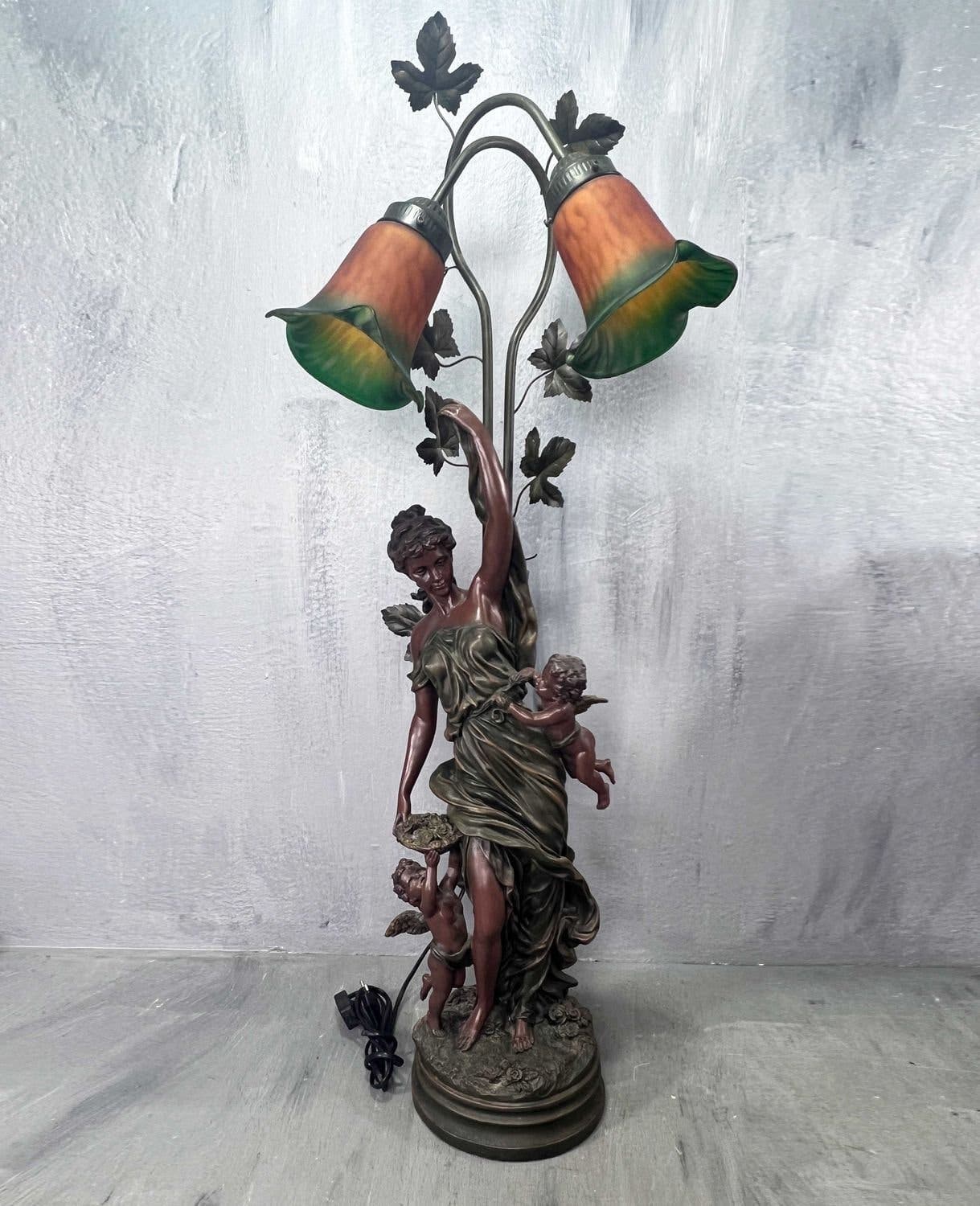 Bordslampa jugendstil 1900-talets andra hälft.