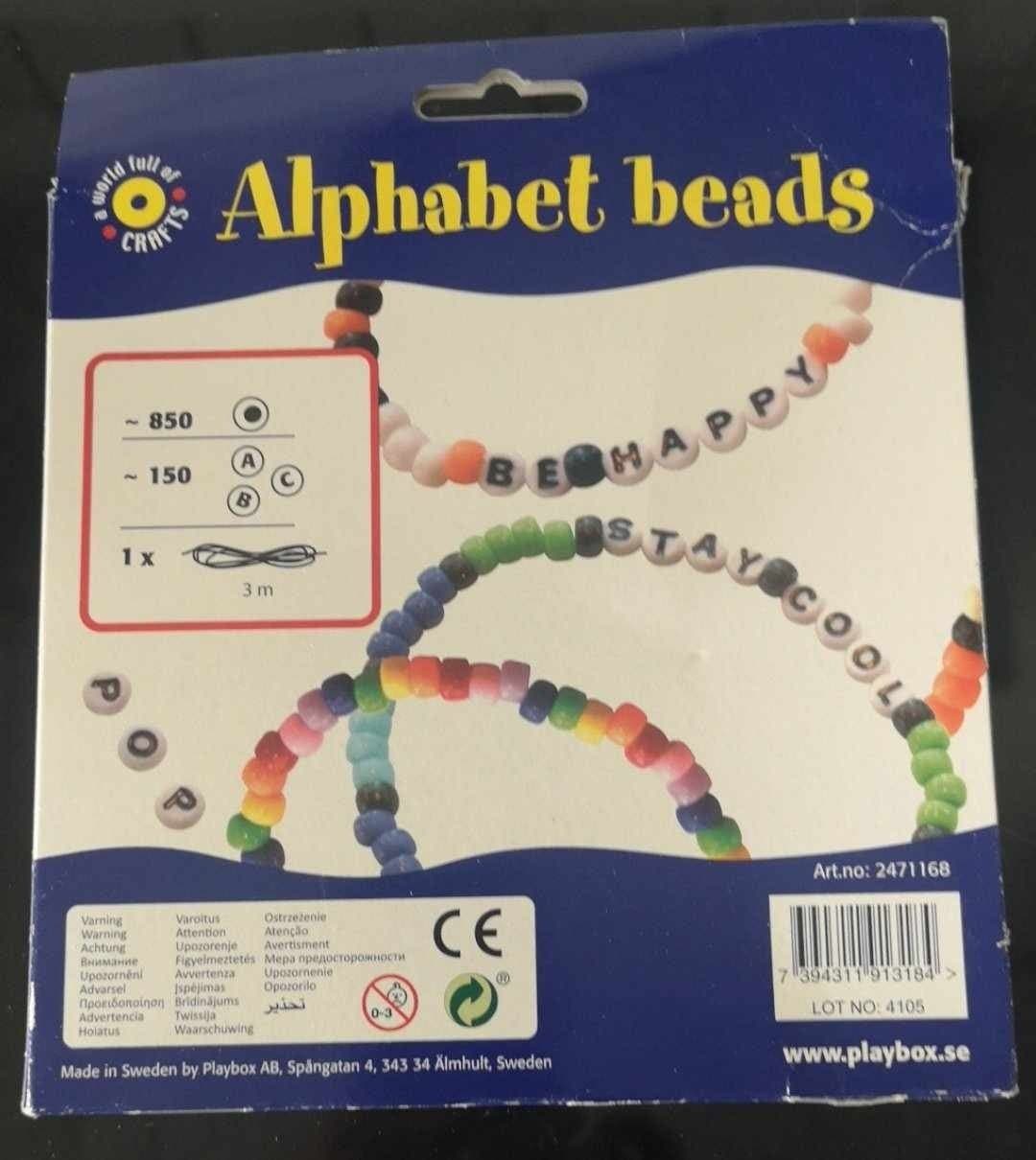 Playbox Alphabet beads med extra paket snöre