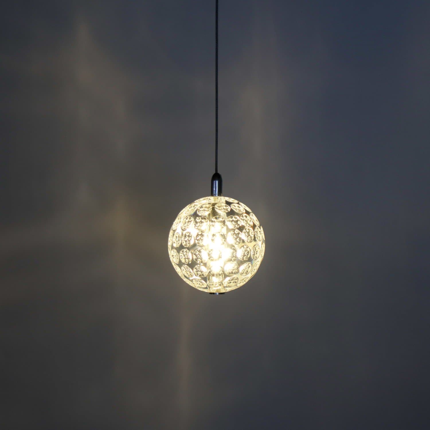 Dekorativ taklampa, massivt glas och kromad metall, Markslöjd Sverige