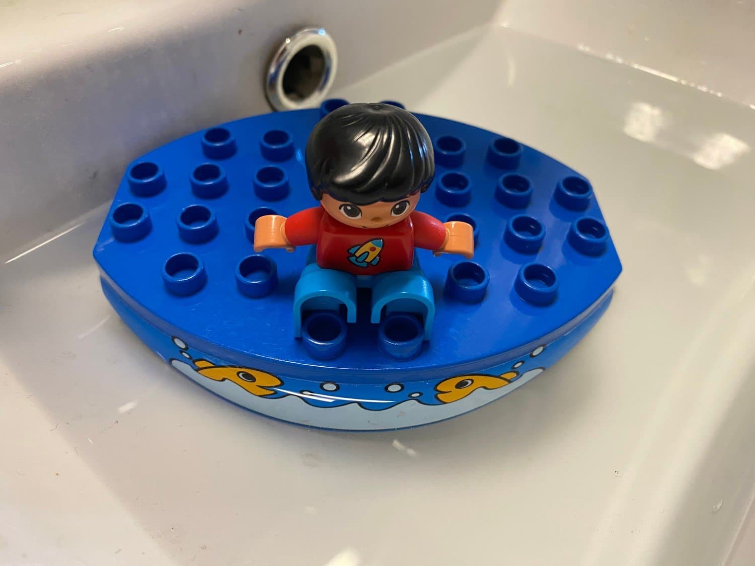 Lego DUPLO Flotte eller Båt Badleksak Flyter och Gungar + Figur