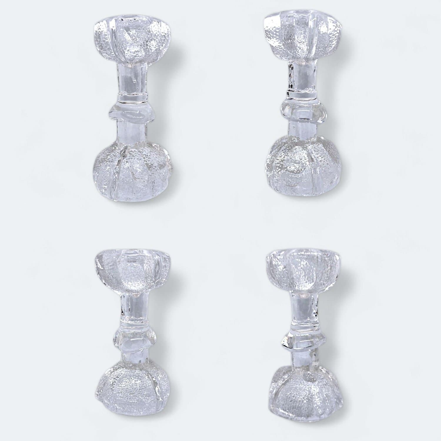 Kosta Boda ljusstake i klarglas.