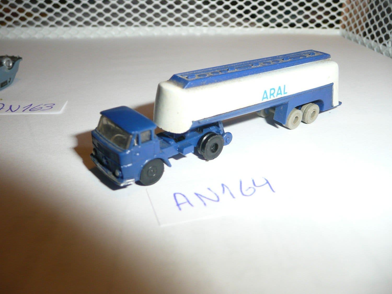 Modellbil Rapido Tankbil Aral