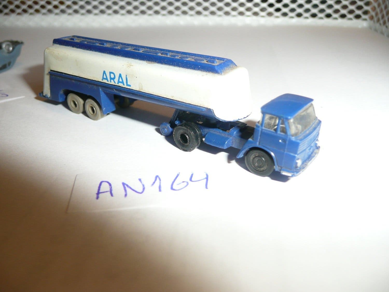 Modellbil Rapido Tankbil Aral