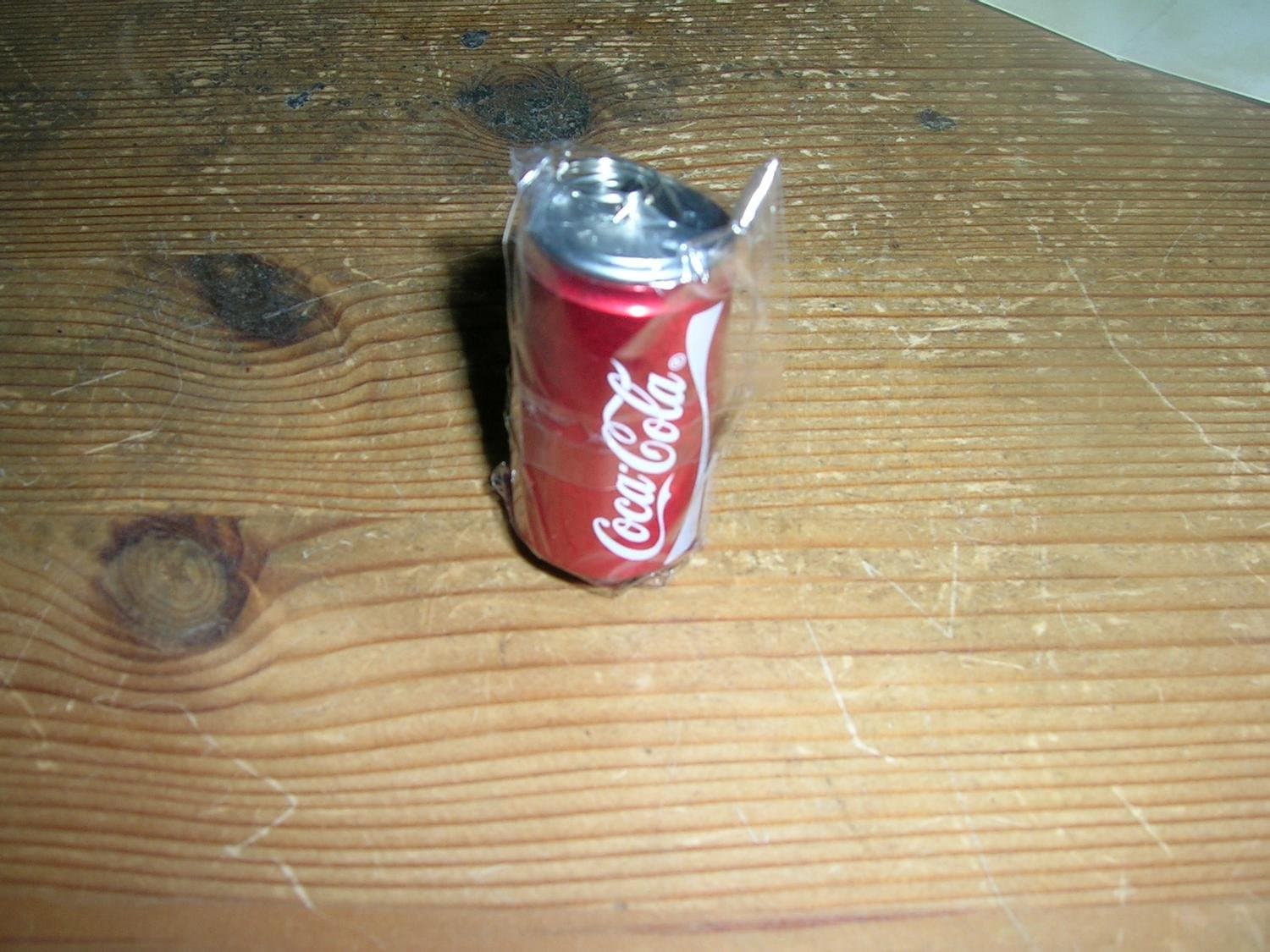 USB minne 32 GB Cola burk modell höjden är ca 35mm