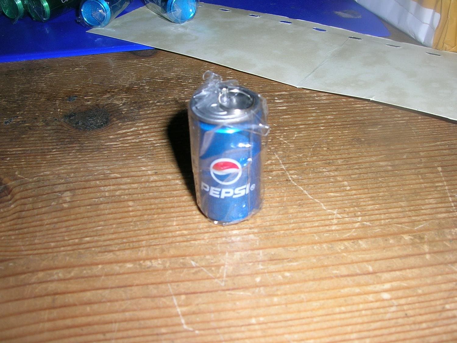 USB minne 32 GB pepsi burk modell höjden är ca 35mm