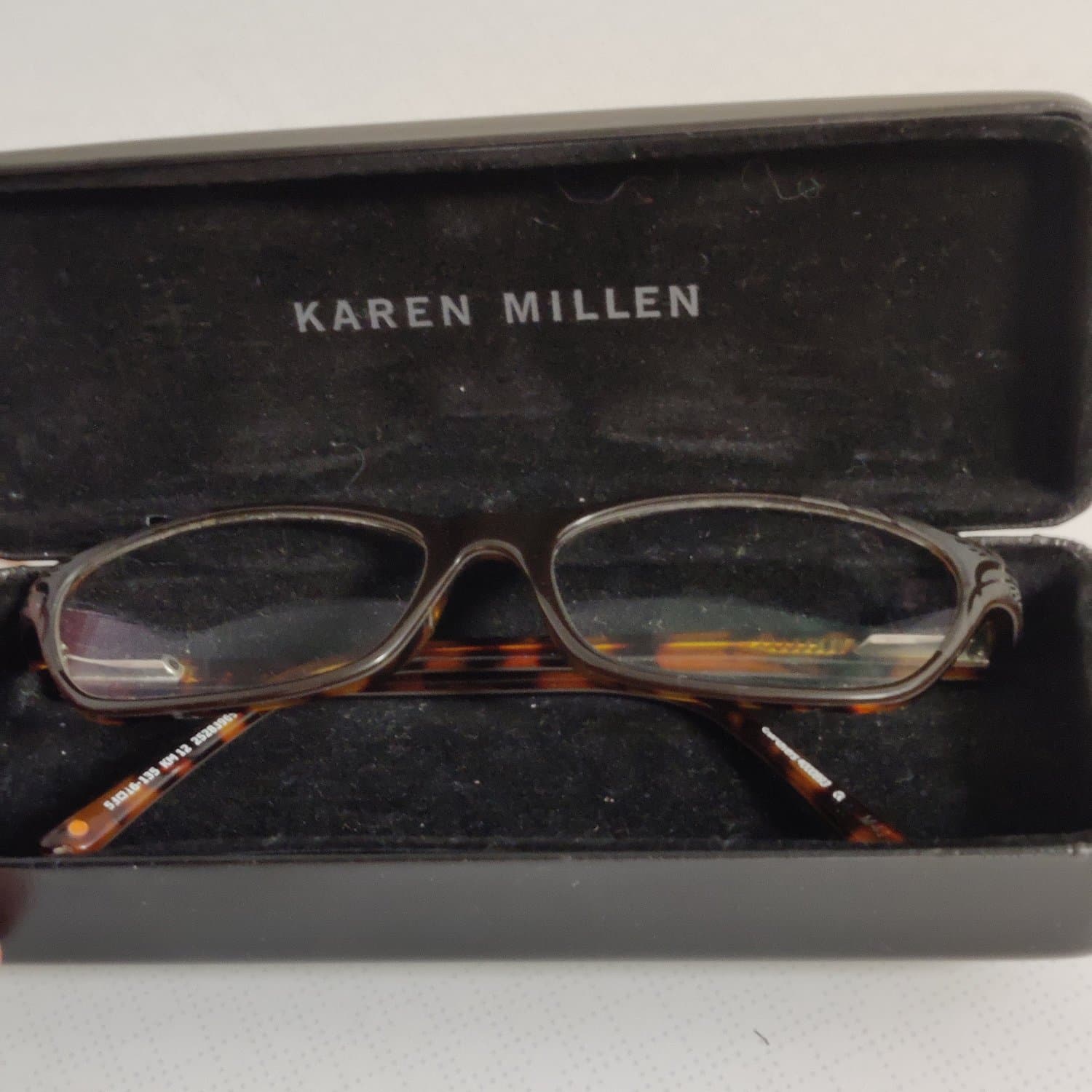 Designer Karen Millen glasögon (dam) med fodral modell KM 12