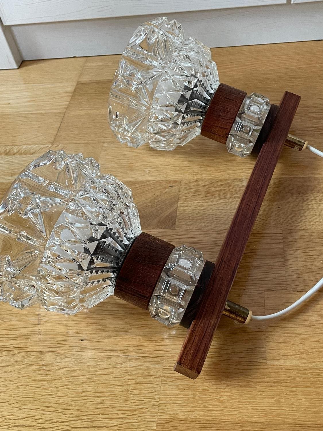 retro Taklampa dubbelskärm i glas ,Teak 60tal