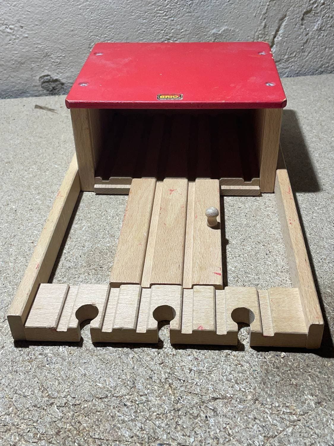 Brio Tågtillbehör , stort Garage nr 33666