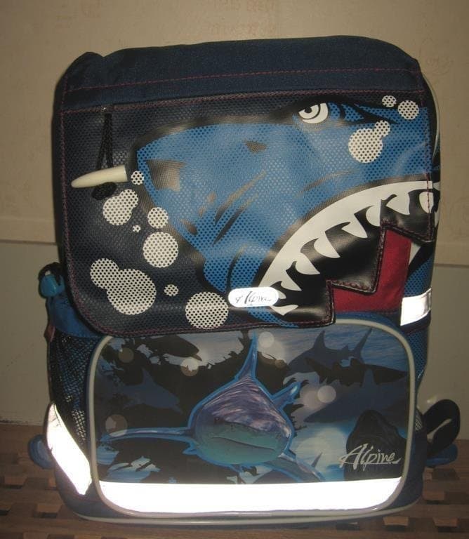 Supercool Stor Alpine Ryggsäck Blå Skolväska Haj Motiv