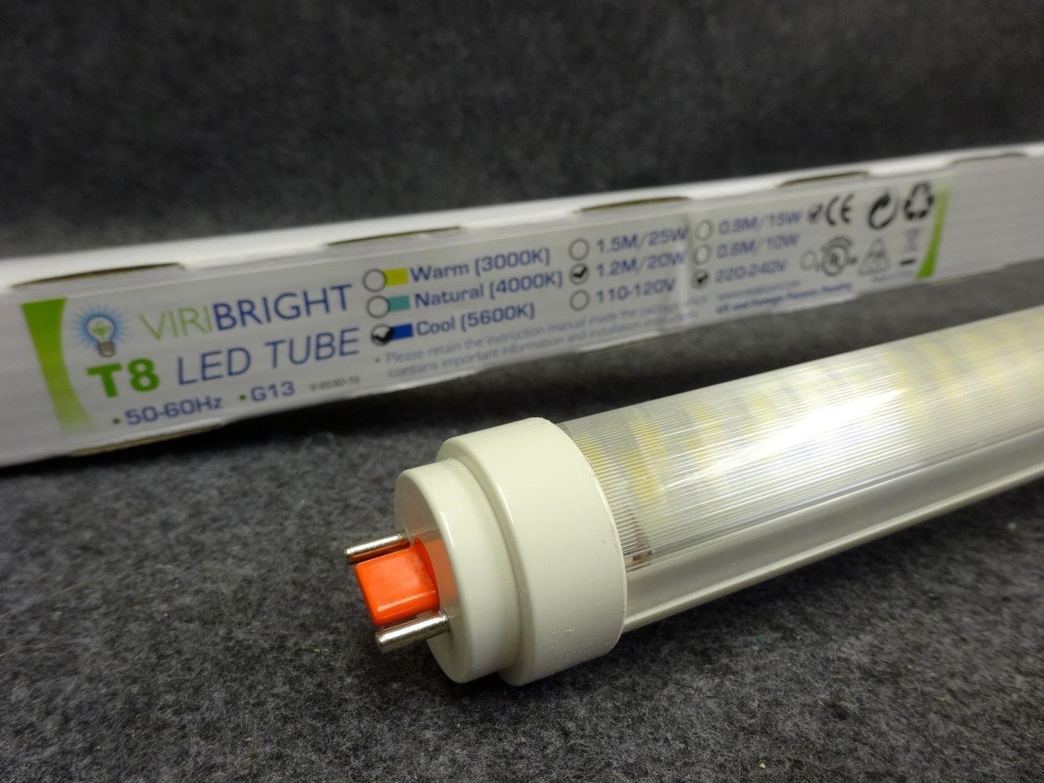 Led Lysrör /Led Lampa Viribright T8 120 cm/20W Dagsljus/ kallvit (5600K), NY