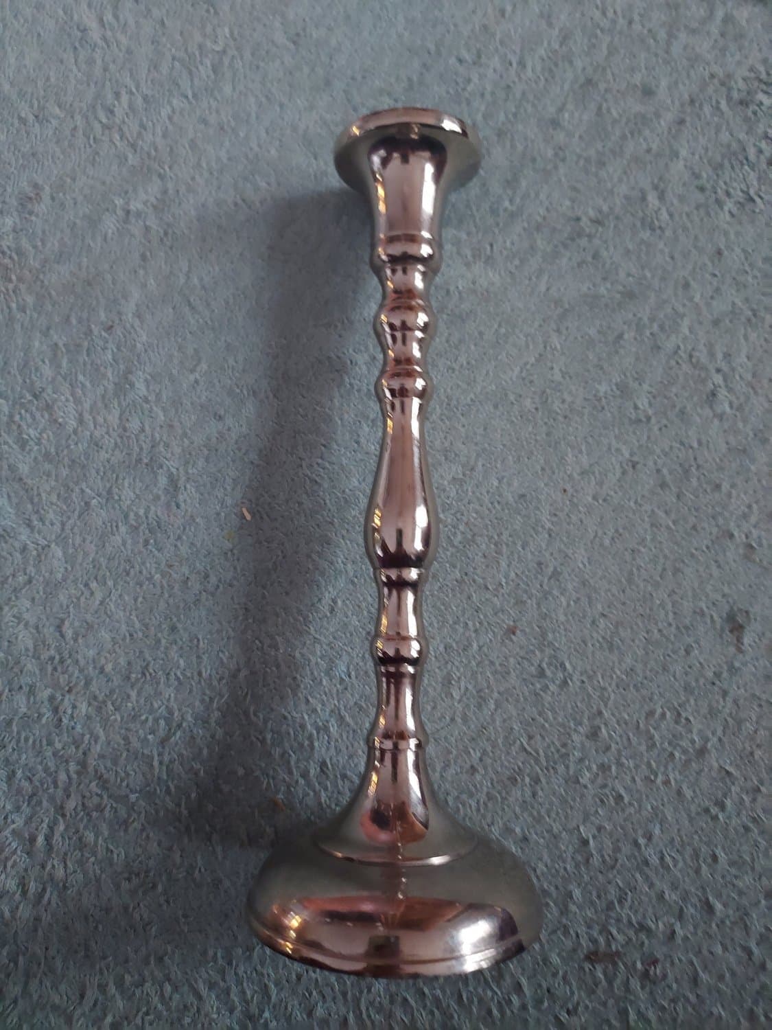 Ljusstake Silvrig Metall Höjd ca 20,5 cm