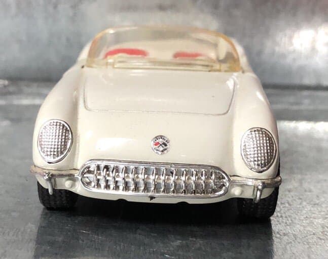 Maisto 1953 Corvette 1:38