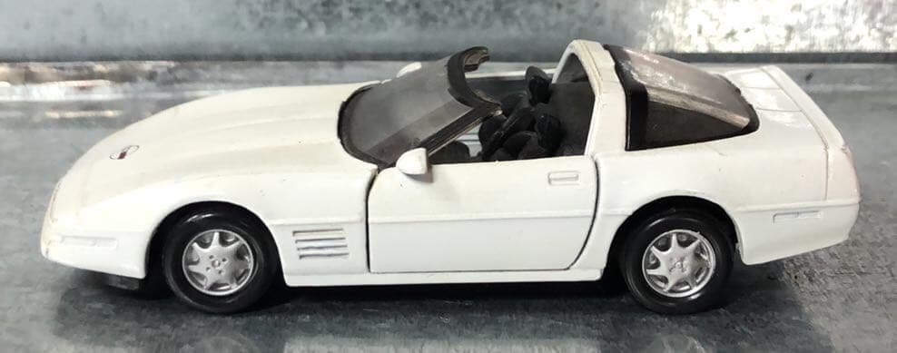 Maisto Chevrolet Corvette ZR-1 1:38