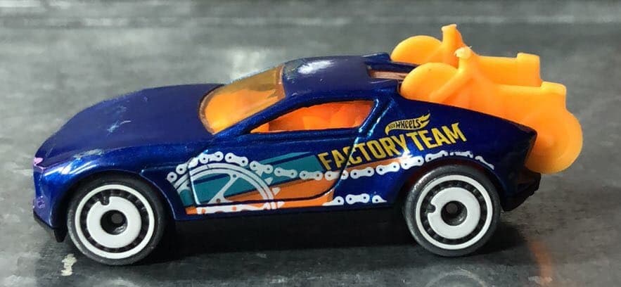 Hot Wheels Rise ´N Climb Factory Team 1:64