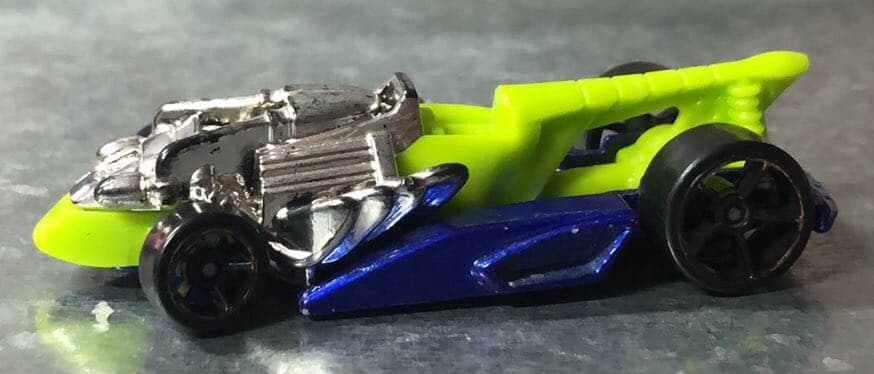 Hot Wheels Draggin´ Tail 1:64