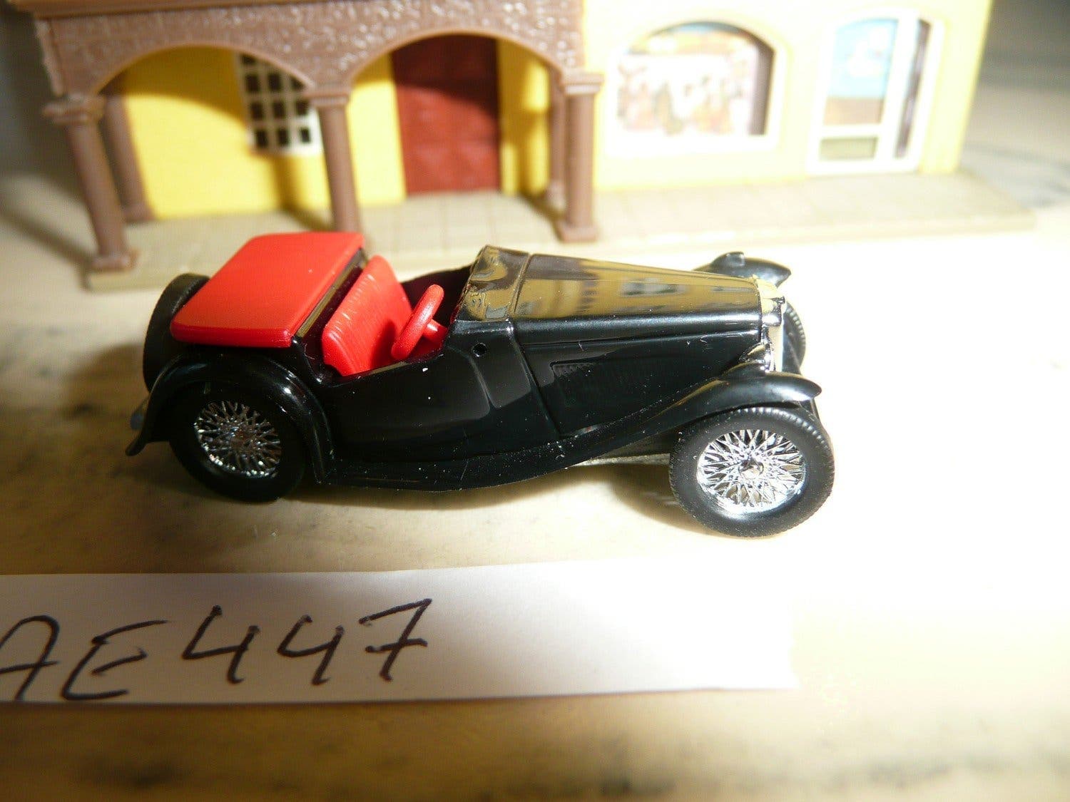 Modelljärnväg Modellbil H0 Busch Praline MG Midget TC 1946