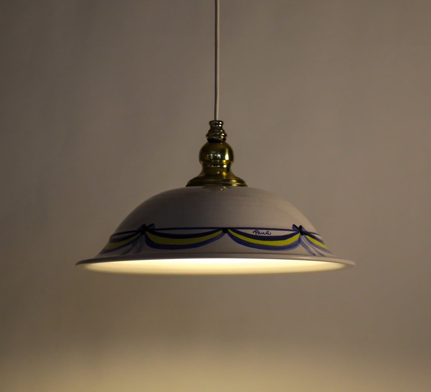 Taklampa pendel, keramik, Paradisverkstaden Öland. Sverigedekor. Klassisk stil.