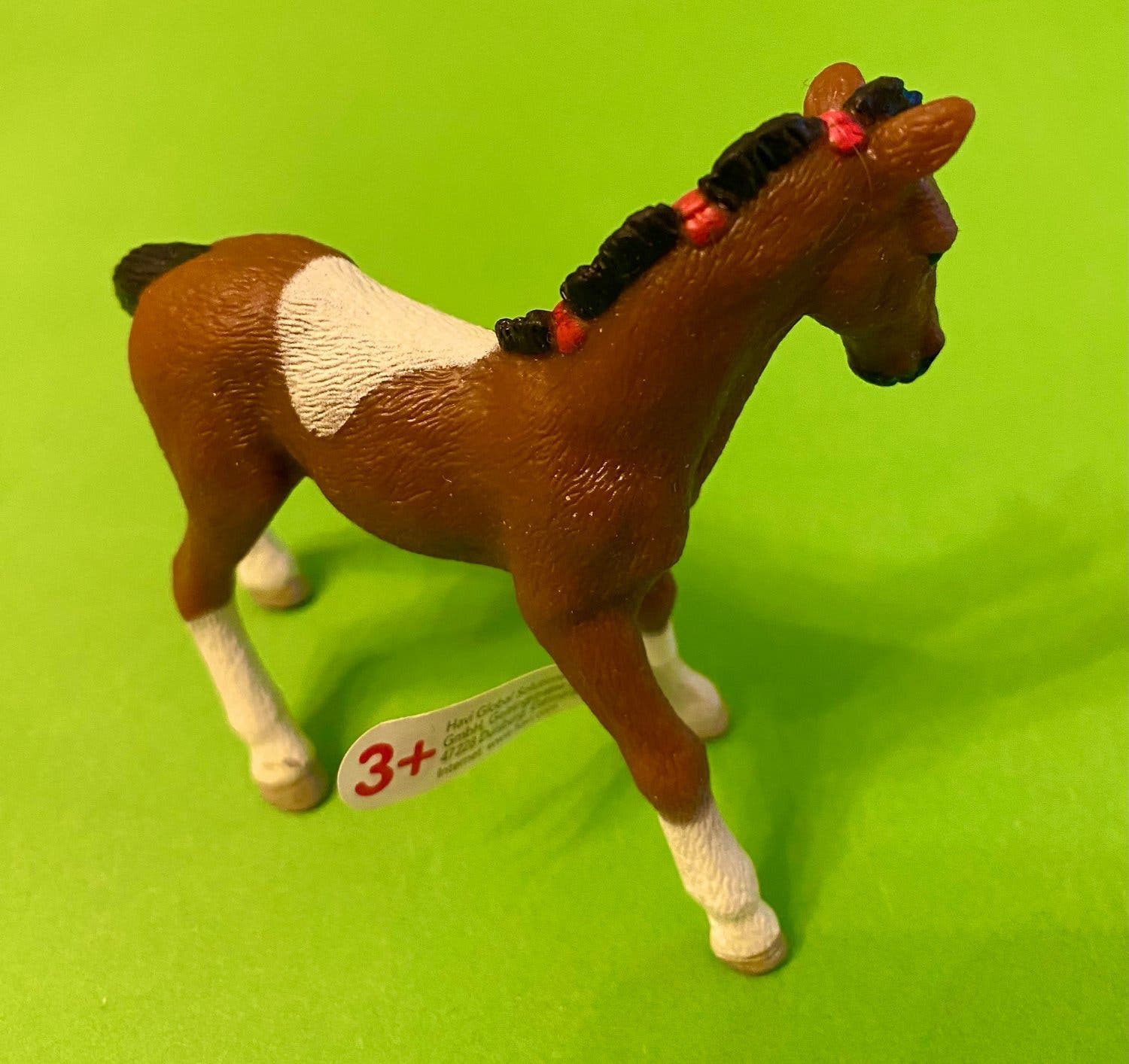 Schleich Häst Brunt och Vitt Föl Ny med etikett