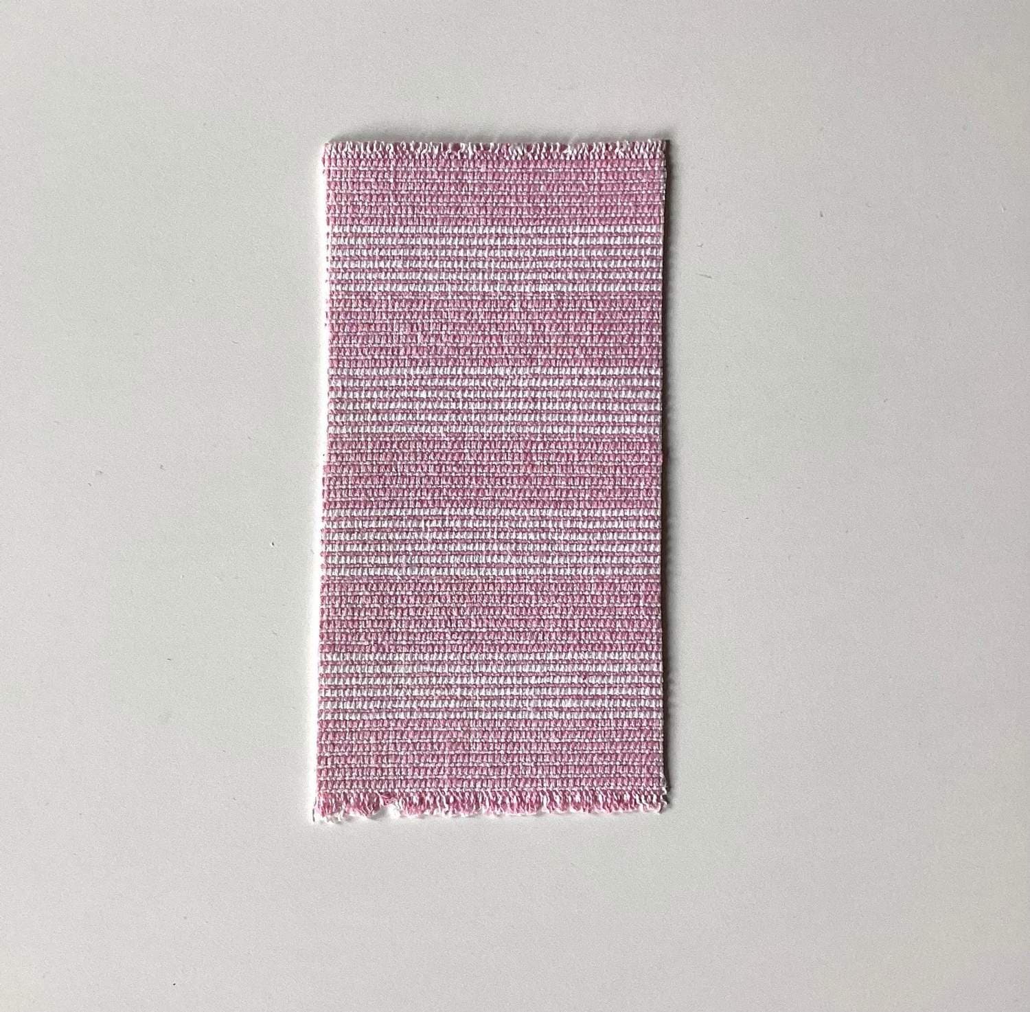 Rosa vit randig matta till Lundby Dockskåp Av vintagetyg 12x6 cm Nygjord
