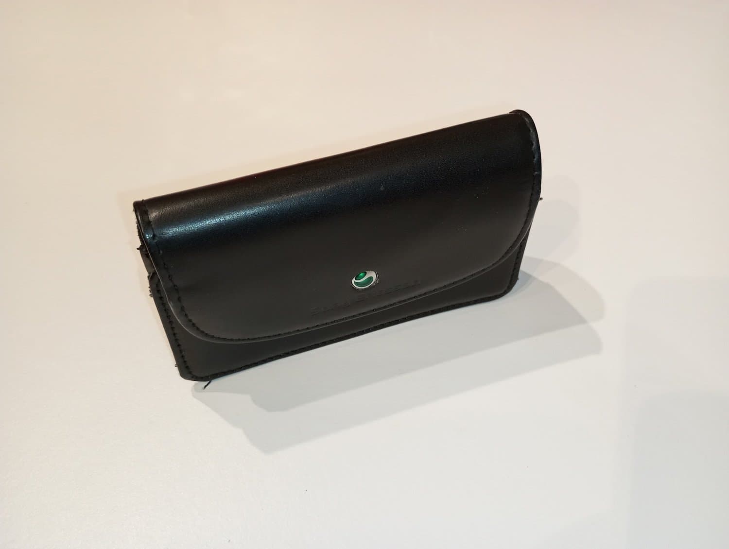 Sony Ericsson mobiltelefon väska svart läder 12 x 7 x 2,5 cm