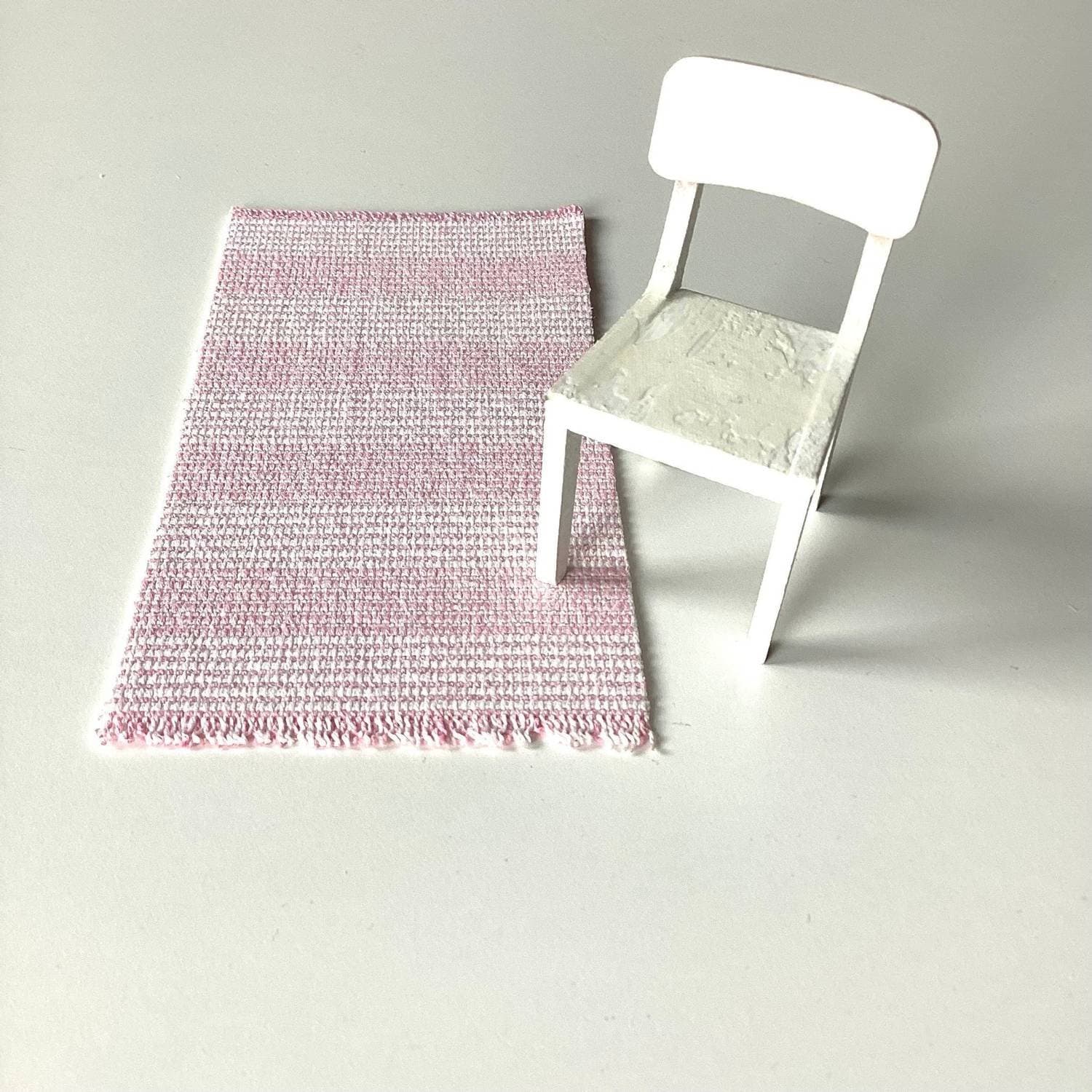 Rosa vit randig matta 12x6 cm till Lundby Dockskåp Av vintagetyg Nygjord