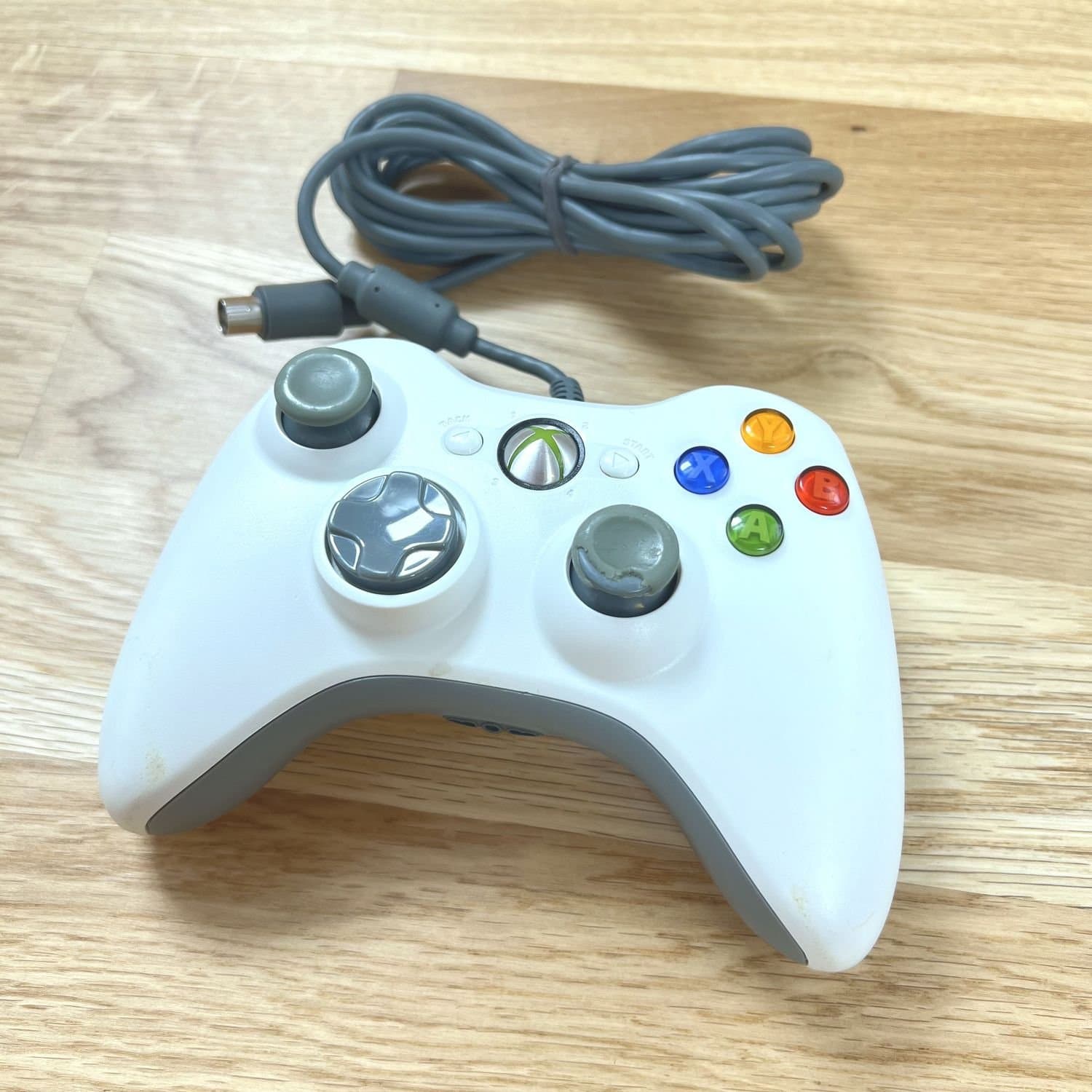 Xbox 360 Handkontroll Wired / Trådad Original (Vit) | Bra skick