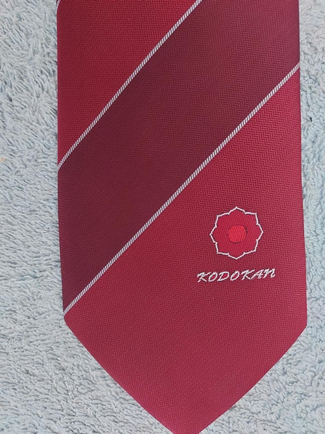 Slips 80 -tal CAFLOR 100 % Puro Seto Röd Längd 142 cm Bredd 9 cm