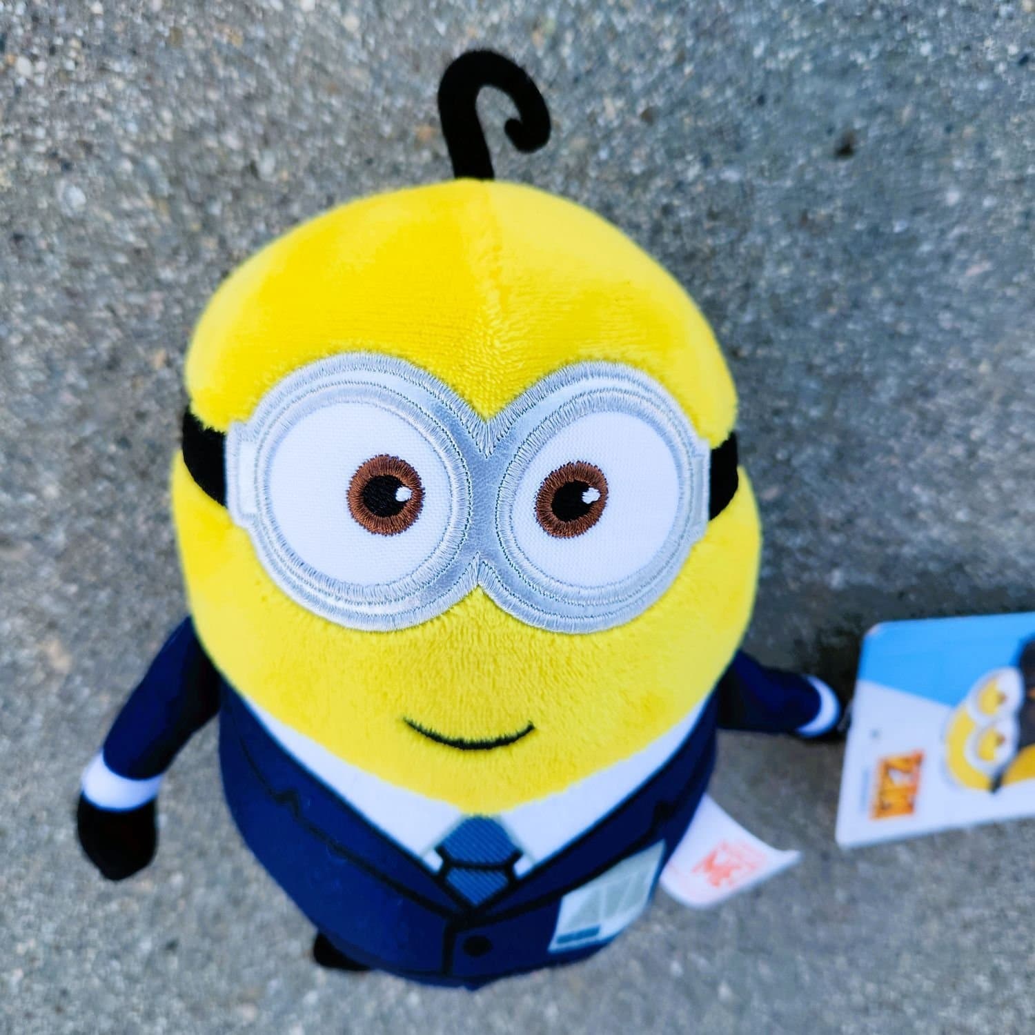 Despicable Me 4 Plush - Minion in Suit with Tags - Illumination Toy - 18 cm