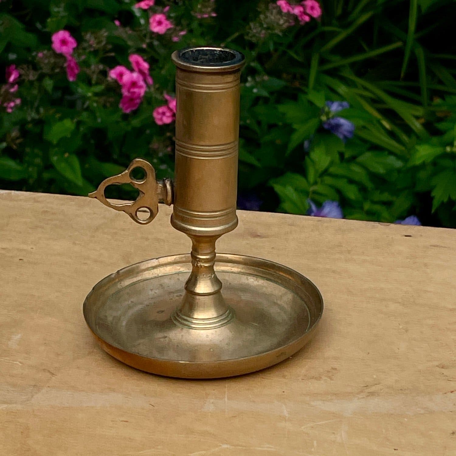 Kontorsljusstake / nattljusstake Gnosjö signerad H.J-n
