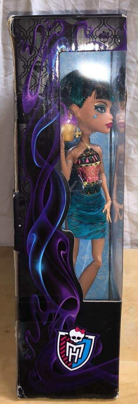 Monster High Desert Fright Oasis med Cleo de Nile 2013 i obruten förpackning