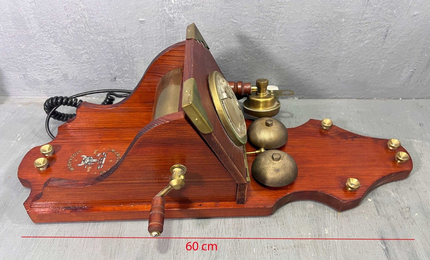 NYRENOVERAT VÄGGTELEFON TELEFON