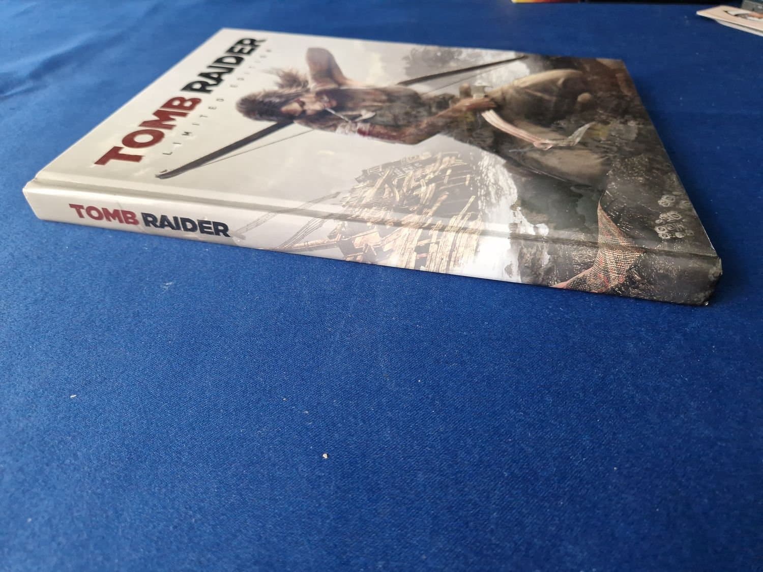 Guide - Tomb Raider Limited Edition Strategy Guide